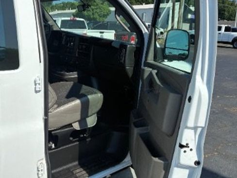 Used 2023 Chevrolet Express 2500 w/ Driver Convenience Package RWD image 16