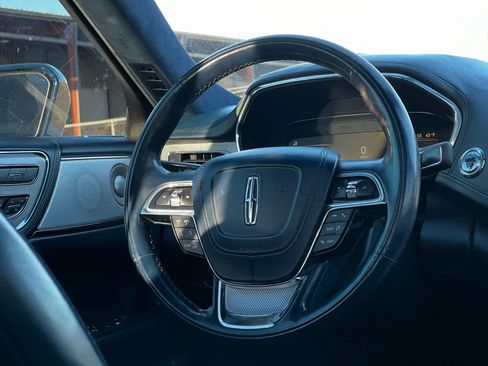 Used 2017 Lincoln Continental Black Label w/ Rear-seat Package image 19