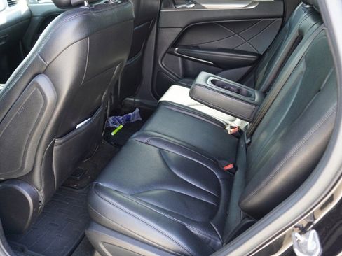 Used 2015 Lincoln MKC AWD image 4