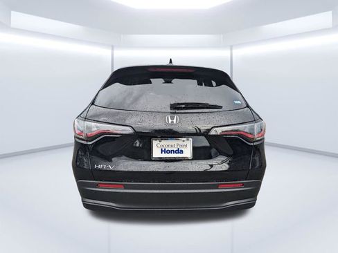New 2026 Honda HR-V LX image 5