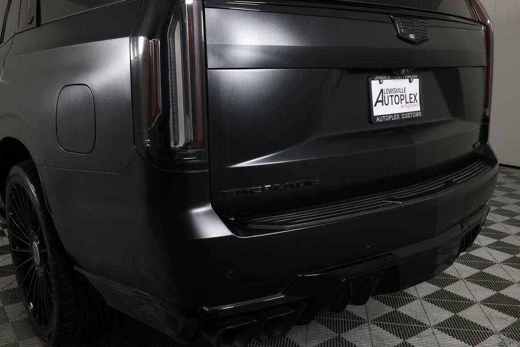 Used 2024 Cadillac Escalade V w/ LPO, ONYX Package AWD/4WD image 52