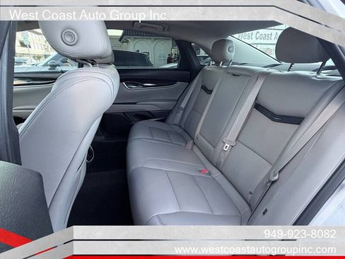 Used 2017 Cadillac XTS Luxury AWD/4WD image 10