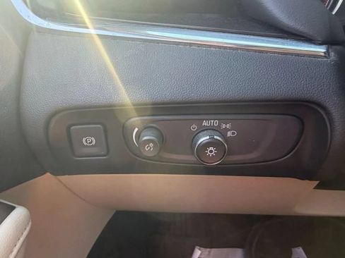 Used 2019 Buick Enclave Premium w/ Trailering Package, 5000 lbs. AWD/4WD image 17