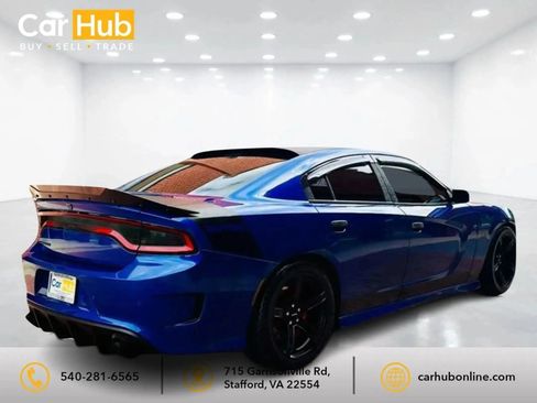 Used 2018 Dodge Charger R/T RWD image 6
