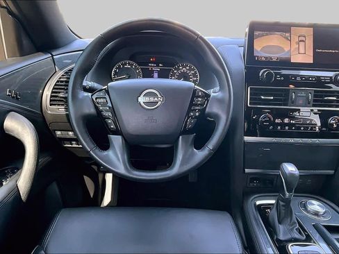 Used 2023 Nissan Armada SL w/ Midnight Edition Package AWD/4WD image 6