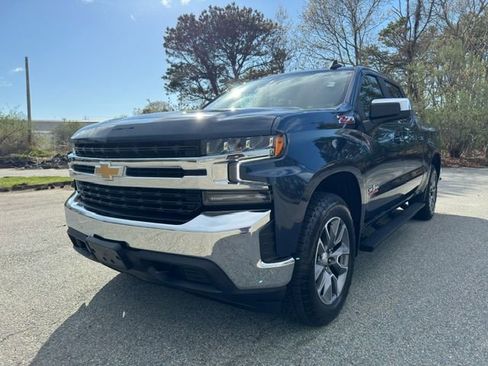 Used 2022 Chevrolet Silverado 1500 LT AWD/4WD image 8