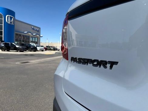 Used 2024 Honda Passport Black Edition image 10