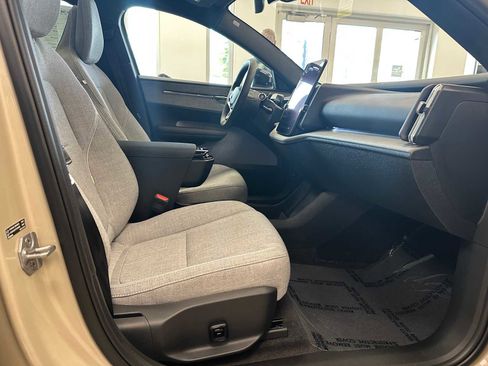 New 2026 Volvo EX30 Ultra image 8