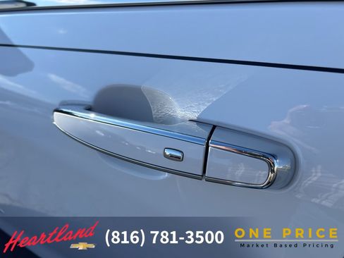 Used 2018 Chevrolet Equinox Premier image 15