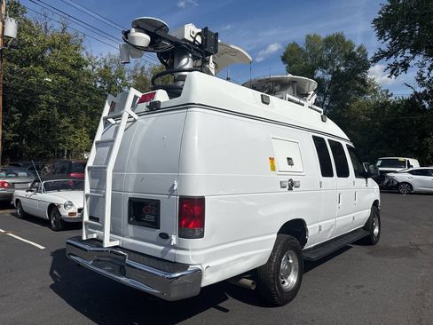 Used 2014 Ford E-350 and Econoline 350 Extended Super Duty w/ Premium Van Group image 5