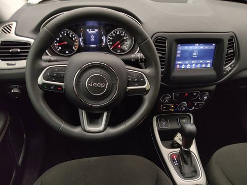 Used 2021 Jeep Compass Sport FWD image 22