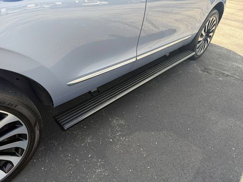 Used 2024 Lincoln Navigator Black Label AWD/4WD image 30