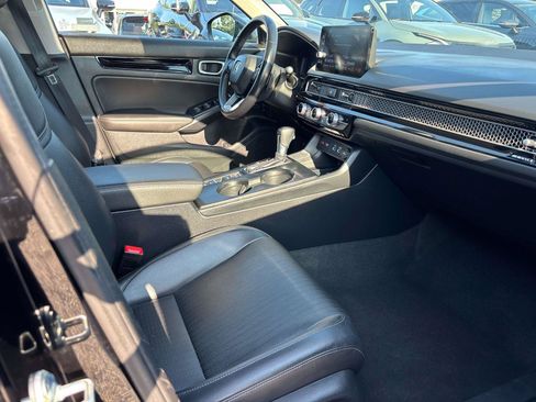 Used 2024 Honda Civic Touring image 14