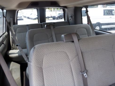 Used 2020 Chevrolet Express 3500 LT w/ LT Preferred Equipment Group RWD image 10