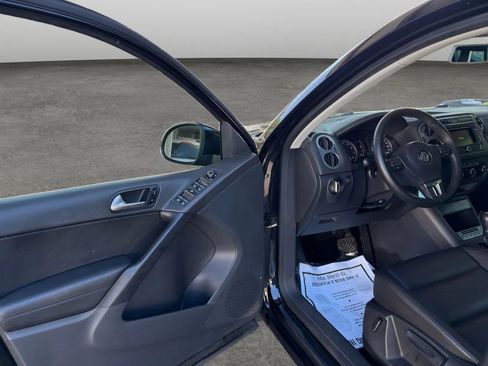 Used 2012 Volkswagen Tiguan S AWD/4WD image 11