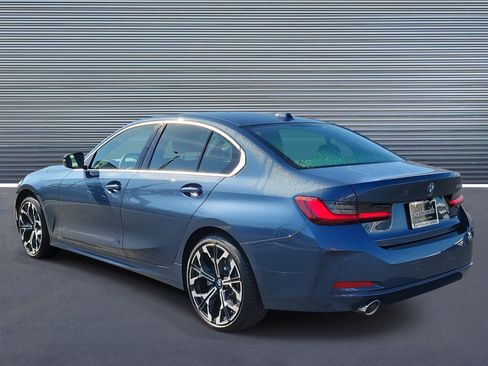 Certified 2025 BMW 330i Sedan image 4