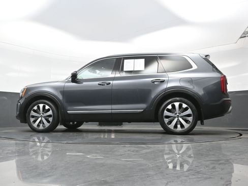 Used 2022 Kia Telluride EX w/ EX Premium Package AWD/4WD image 32