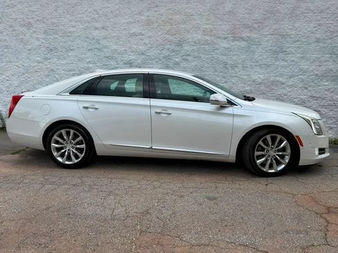 Used 2016 Cadillac XTS Luxury w/ Driver Awareness Package FWD image 4