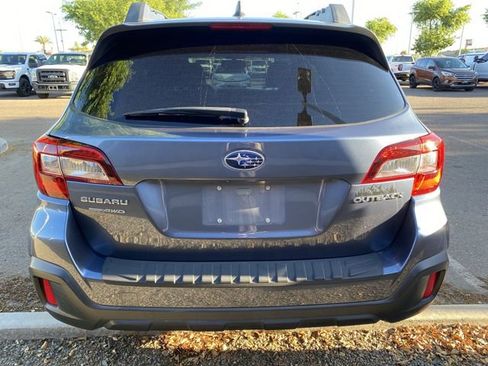 Used 2018 Subaru Outback 2.5i Limited w/ Popular Package #2 image 3