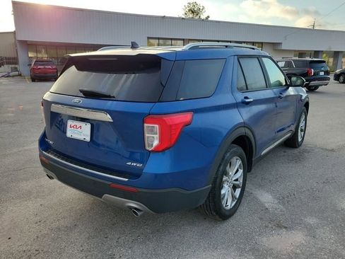 Used 2023 Ford Explorer Limited w/ Equipment Group 301A image 2