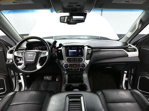 Used 2015 GMC Yukon XL SLT image 28