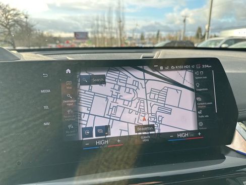 Used 2023 BMW X1 xDrive28i w/ Premium Package image 9