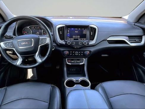 Used 2024 GMC Terrain SLT FWD image 7