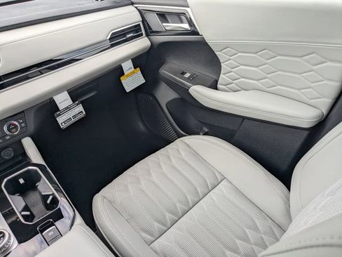 New 2026 Mitsubishi Outlander SEL AWD/4WD image 19
