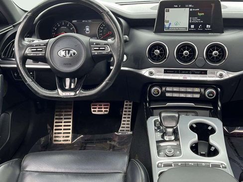 Used 2018 Kia Stinger GT2 image 15