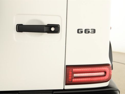 Used 2025 Mercedes-Benz G 63 AMG 4MATIC image 30