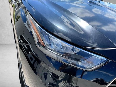 Used 2020 Toyota Highlander XLE FWD image 28