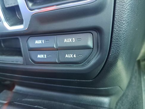 Used 2021 Jeep Gladiator Sport w/ Quick Order Package 24Q 80Th AWD/4WD image 15