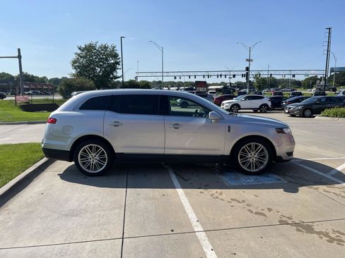Used 2016 Lincoln MKT AWD w/ Equipment Group 201A image 5