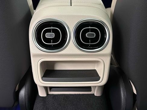New 2026 Mercedes-Benz C 300 4MATIC Sedan image 28