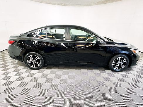 Used 2023 Nissan Sentra SV FWD image 2