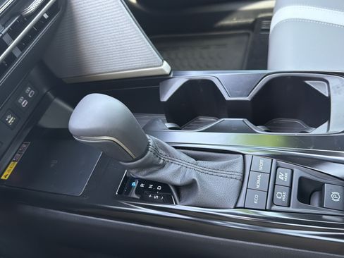 Certified 2026 Toyota Camry SE w/ Convenience Package FWD image 9