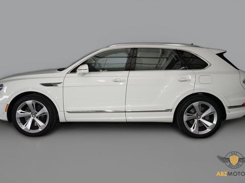 Used 2023 Bentley Bentayga Plug-In Hybrid image 5