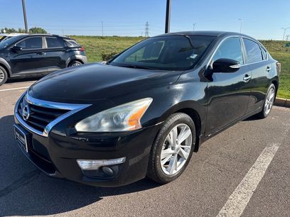 Used 2015 Nissan Altima 2.5 SV w/ Convenience Package