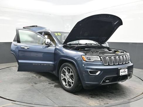 Used 2020 Jeep Grand Cherokee Overland AWD/4WD image 47