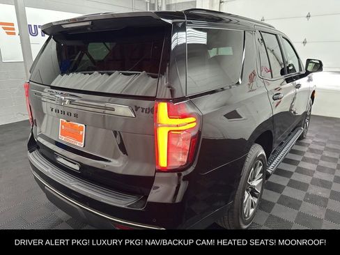 Used 2022 Chevrolet Tahoe Z71 w/ Luxury Package AWD/4WD image 9