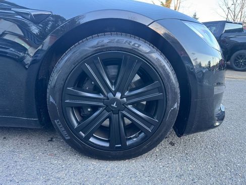 Used 2021 Tesla Model S Plaid image 2