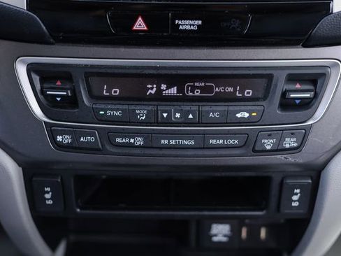 Used 2017 Honda Pilot EX-L image 31