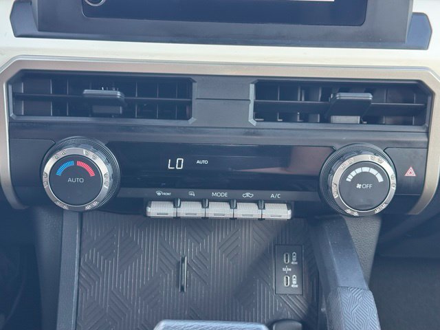 Used 2024 Toyota Tacoma TRD Off-Road AWD/4WD image 24