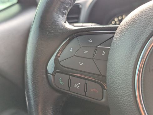 Used 2016 Jeep Renegade Latitude image 26