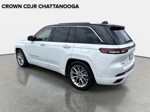 Certified 2024 Jeep Grand Cherokee Summit w/ Advanced Protech Group IV AWD/4WD image 7