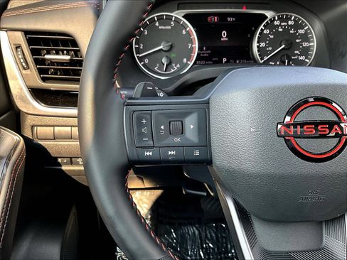 Certified 2026 Nissan Rogue SV AWD/4WD image 14