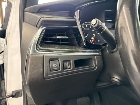 Used 2021 Cadillac XT5 Premium Luxury FWD image 35