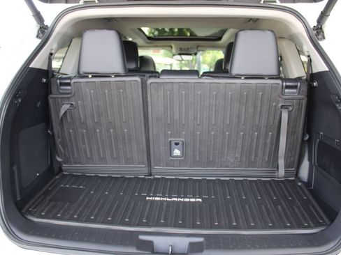 Certified 2026 Toyota Highlander Platinum AWD/4WD image 66