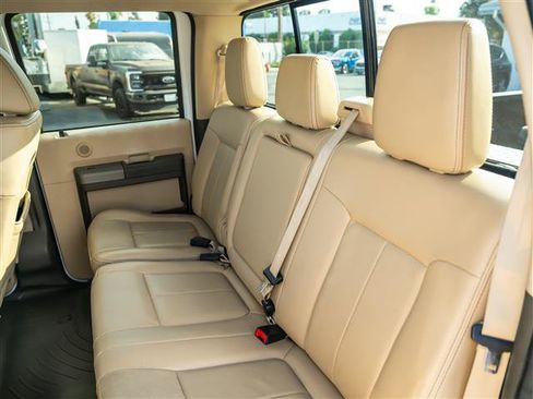 Used 2011 Ford F250 Lariat w/ Lariat Interior Pkg RWD image 18