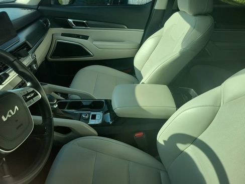 Used 2022 Kia Telluride S FWD image 8